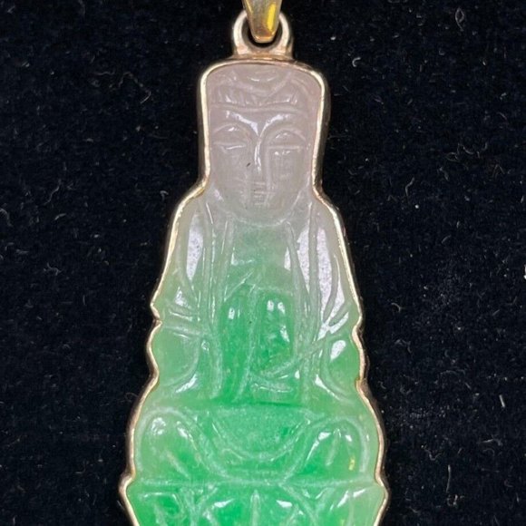 Vintage 14K Yellow Gold Gradient Jade Buddha Asian God Man Pendant (R161)